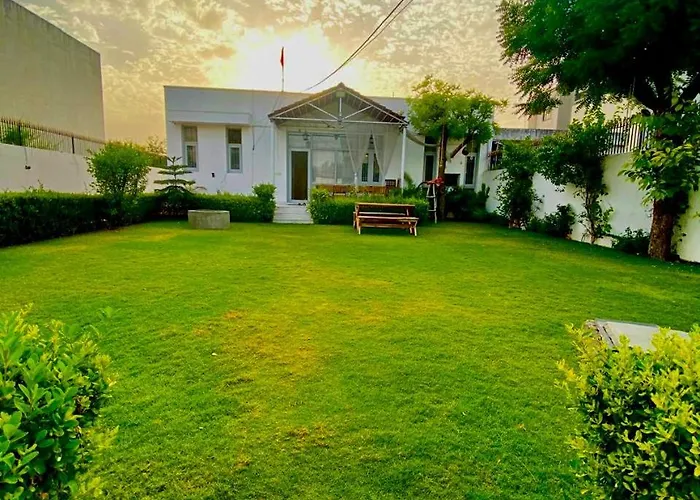 Solanki Farms & Pool Villa Garden Fully Private Jaipur